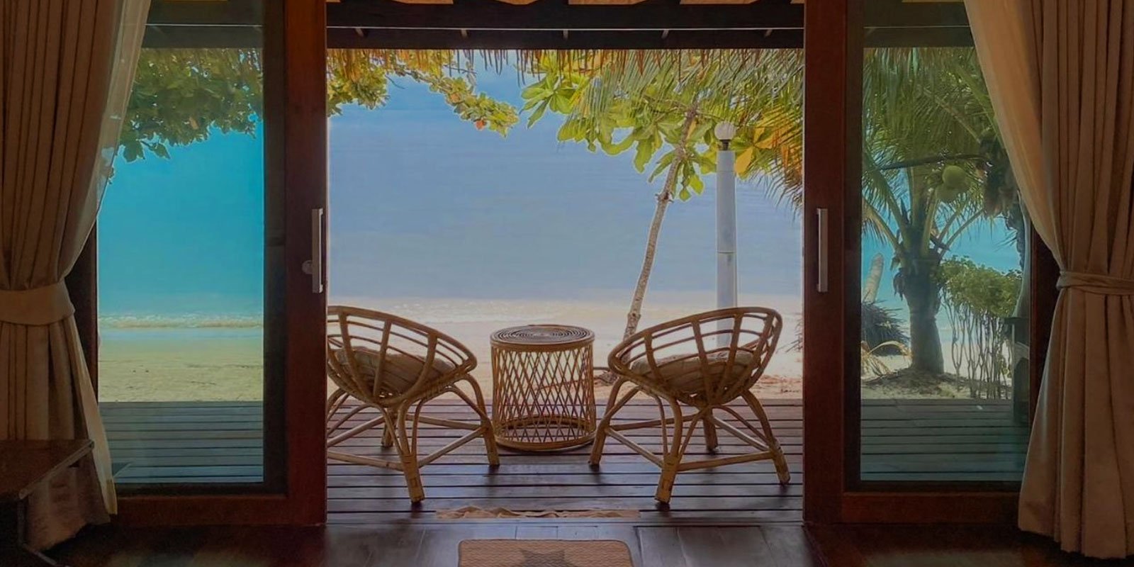 99 The Gallery Hotel